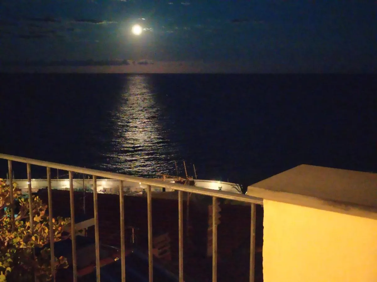 Bed and Breakfast La terrazza Bordighera 0*,